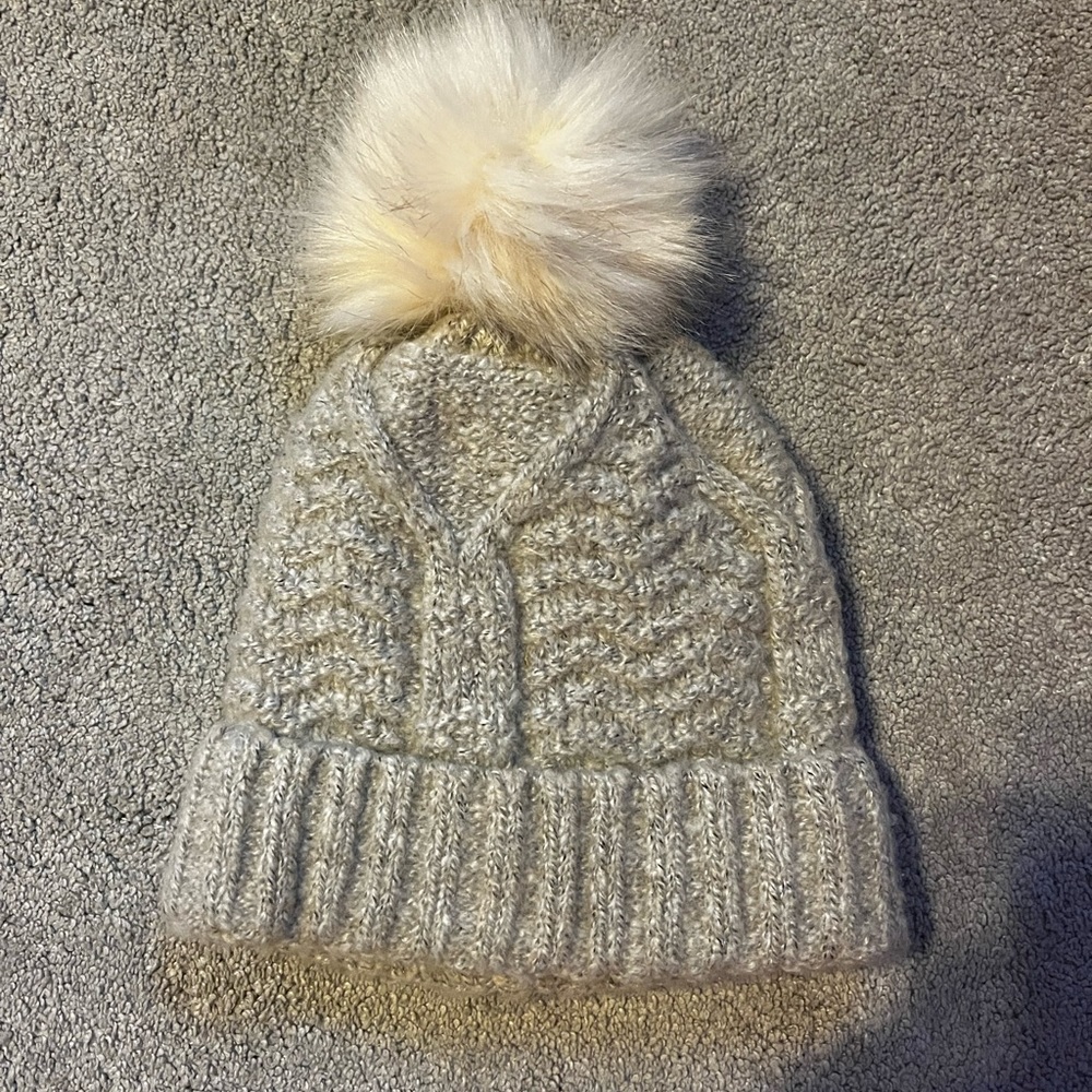 Womens Pom Beanie